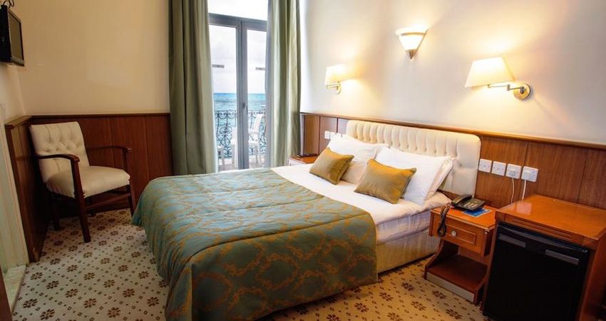 Dome Hotel