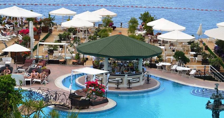 ROCKS HOTEL