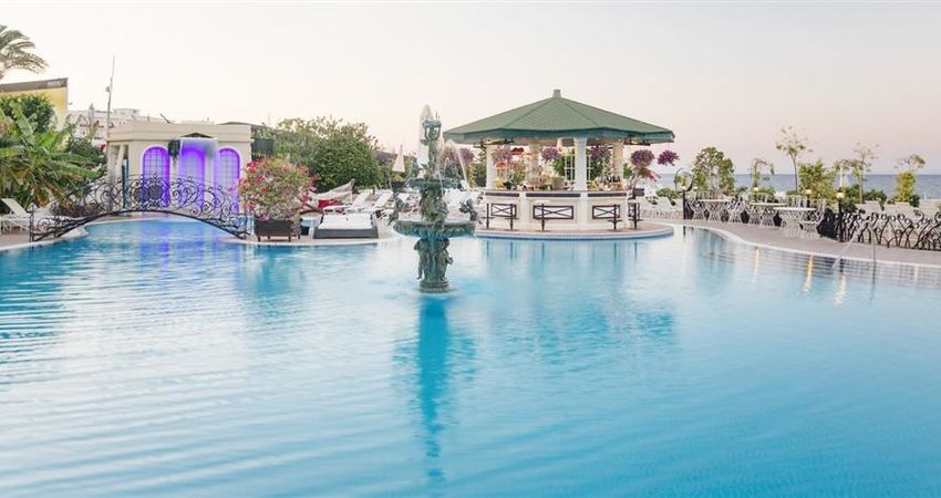 ROCKS HOTEL