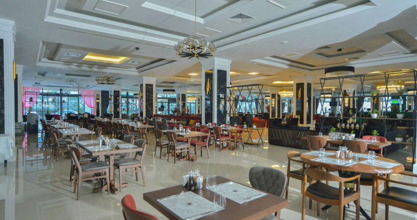 Mc Palace Hotel & Spa & Convection