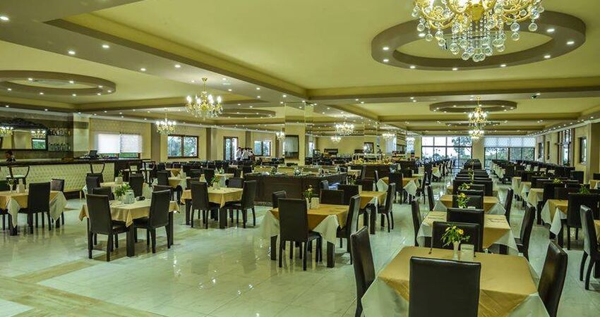 RIVERSIDE GARDEN RESORT HOTEL