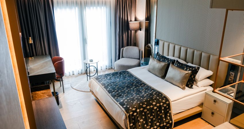 ROCKS HOTEL & CASINO