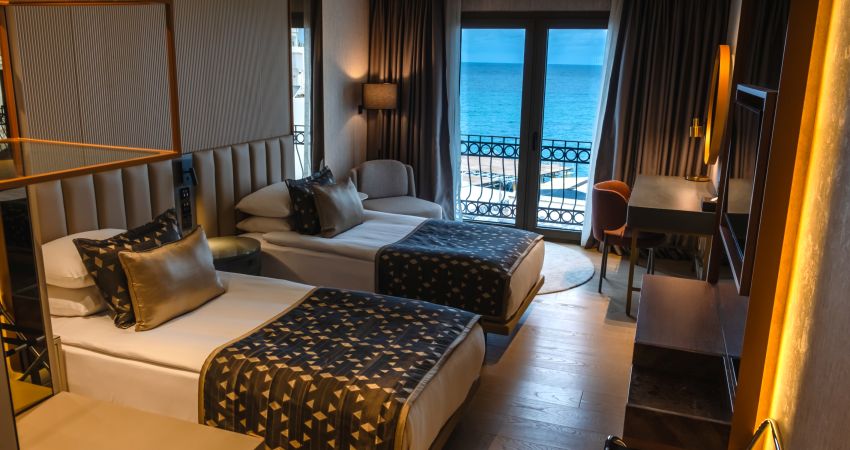 ROCKS HOTEL & CASINO