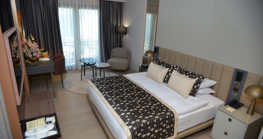 ROCKS HOTEL & CASINO