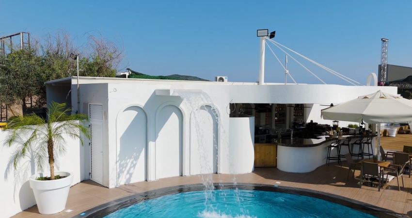 ROCKS HOTEL & CASINO